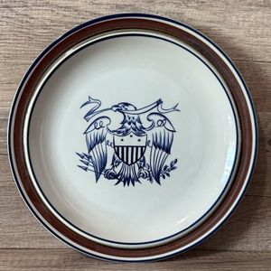 SALEM STONEWARE Georgetown Eagle Dinner Plate